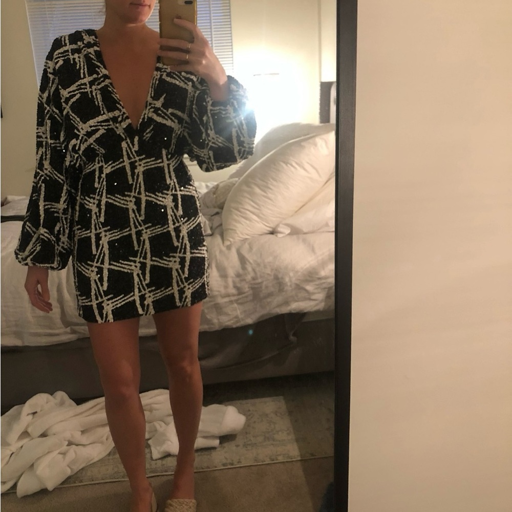 Chic Black and White Patterned Dress